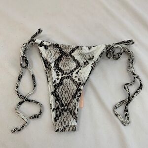 Chloe Rose Dream On‎ Snake Print Bikini Bottom